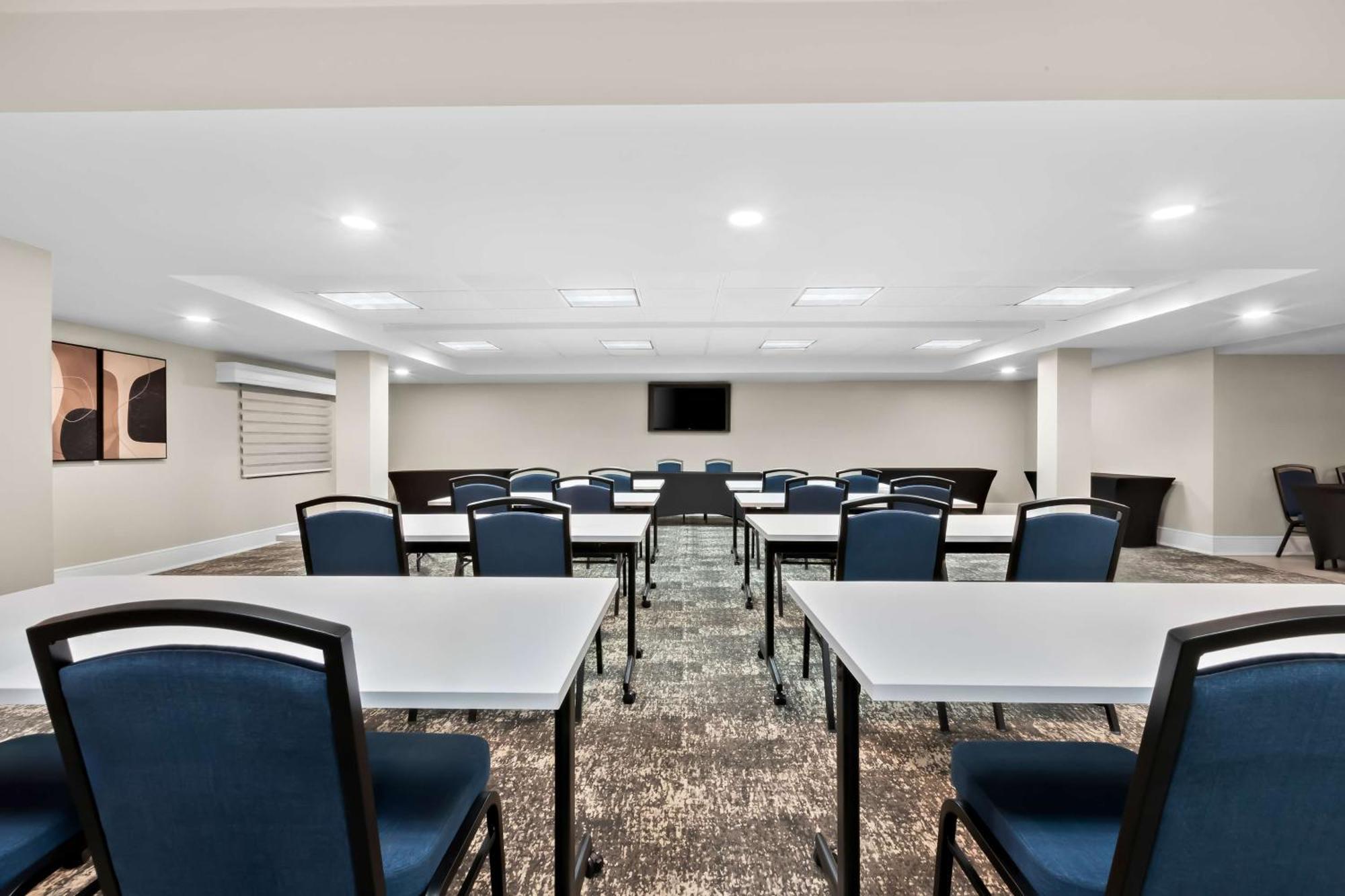 Latitude Suites Tinton Falls Eatontown - BW Premier Collection Eksteriør bilde