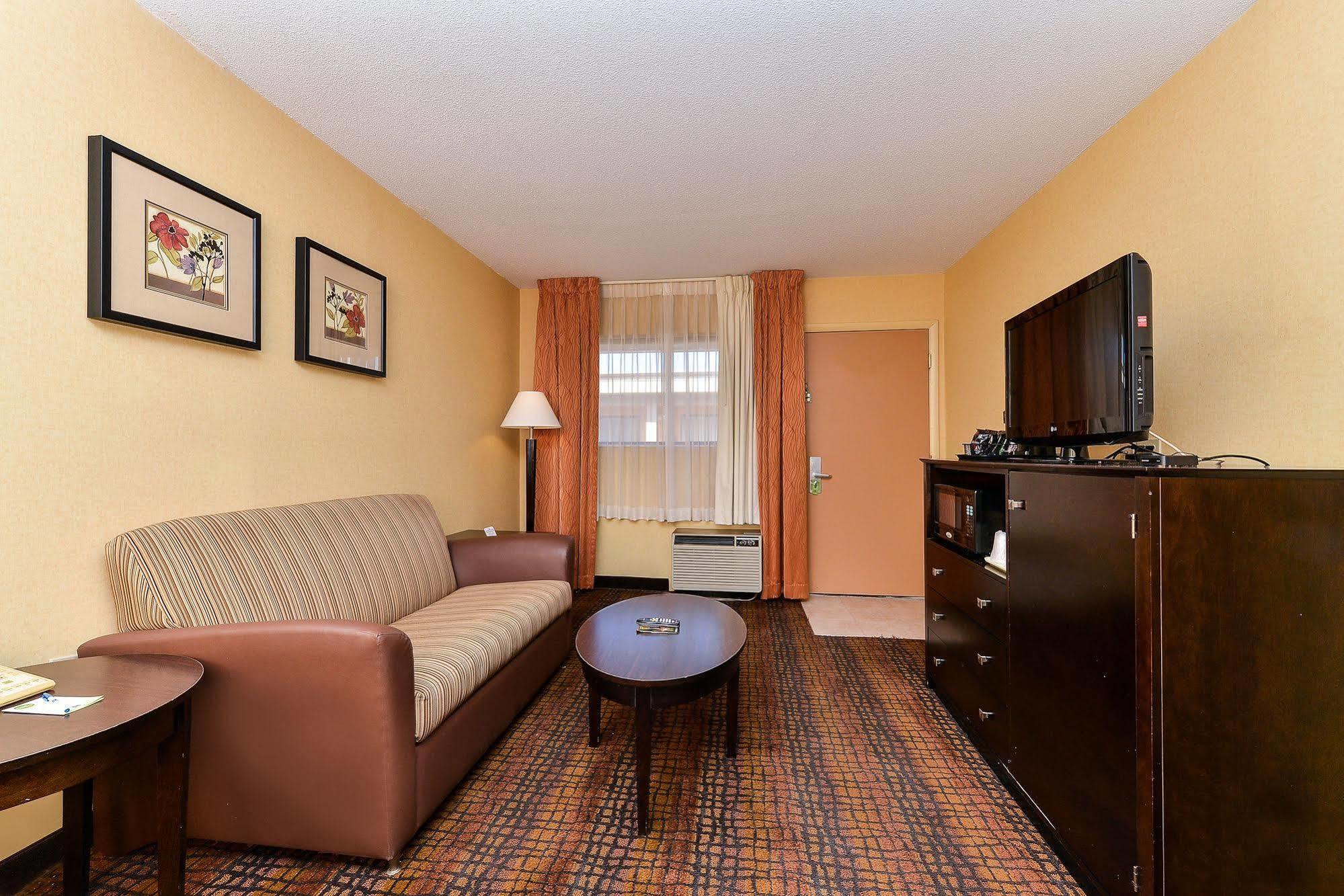 Latitude Suites Tinton Falls Eatontown - BW Premier Collection Eksteriør bilde
